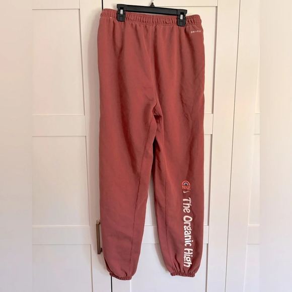 Nike Standard Issue Dri-Fit Men's Basketball Joggers in Rust Size Small - Picture 3 of 6